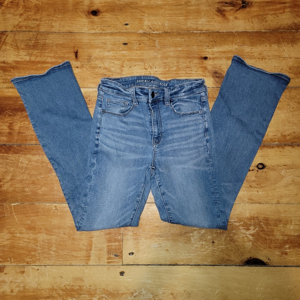 Hi-Rise American Eagle Boot Cut Jegging